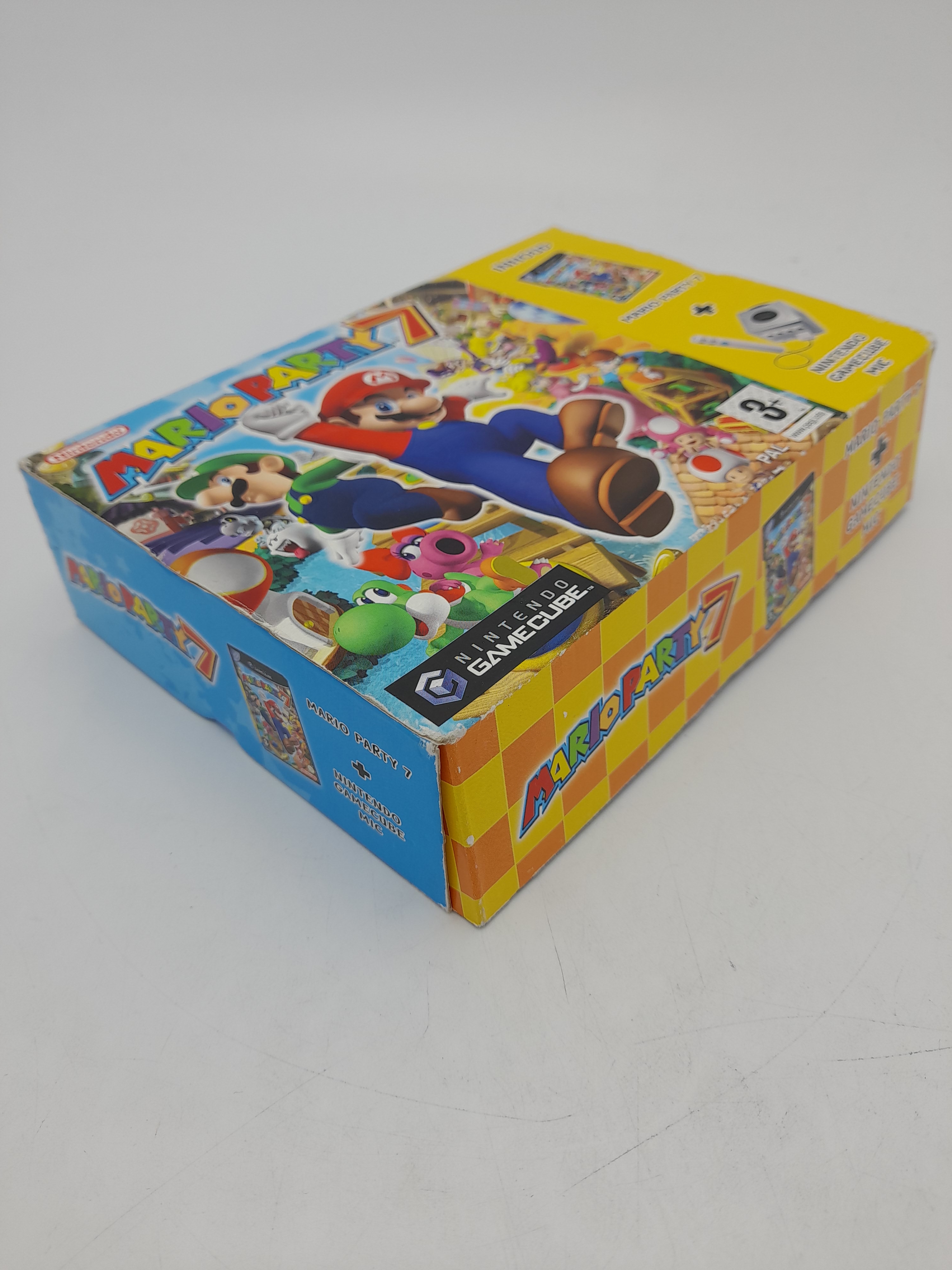 Foto van Mario Party 7 & Microphone in Doos