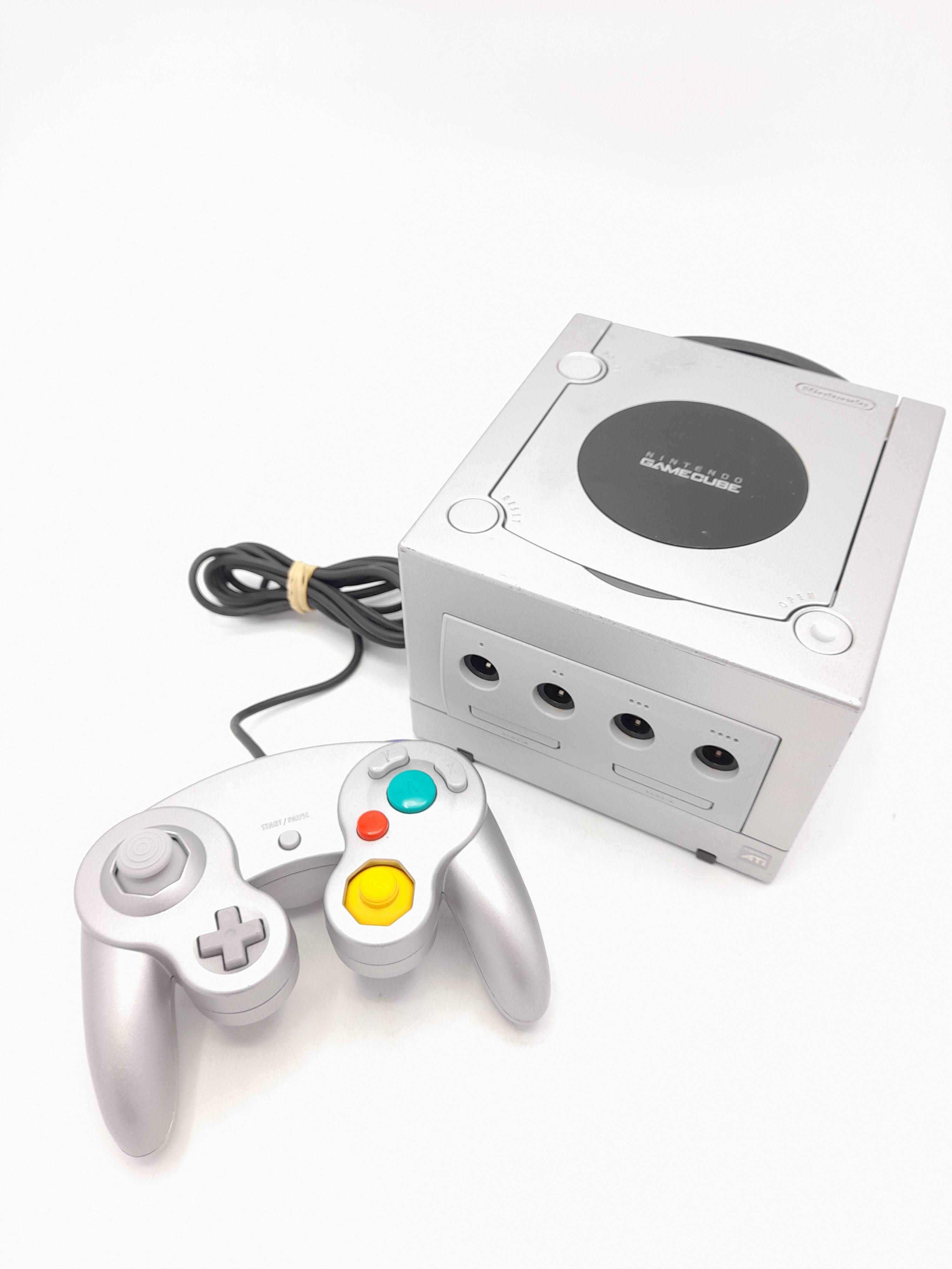 Foto van GameCube & Controller Platinum